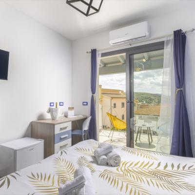 Camera Ny Hotel Sardegna 9